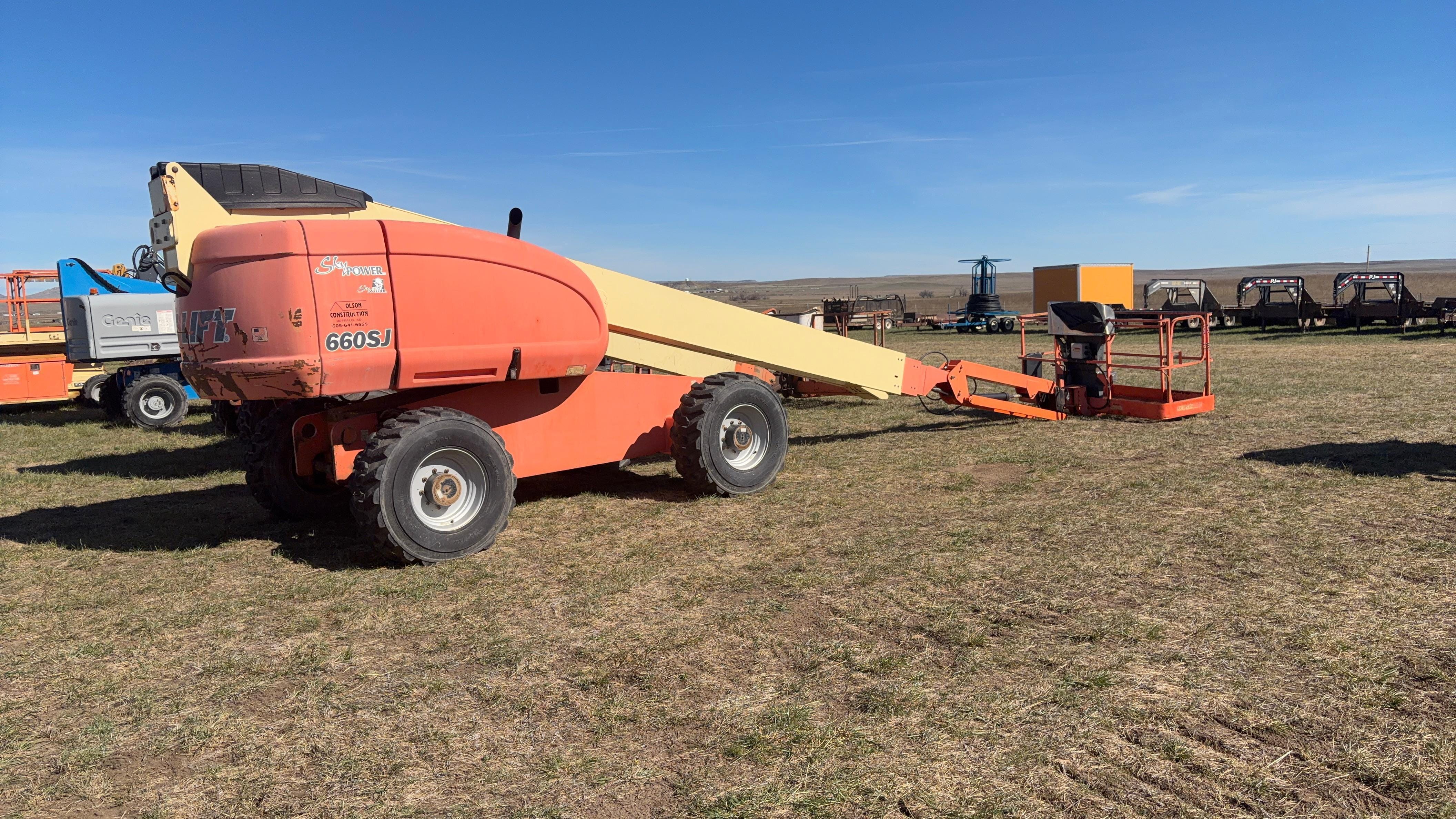 2005 JLG 660SJ Equipment Image0