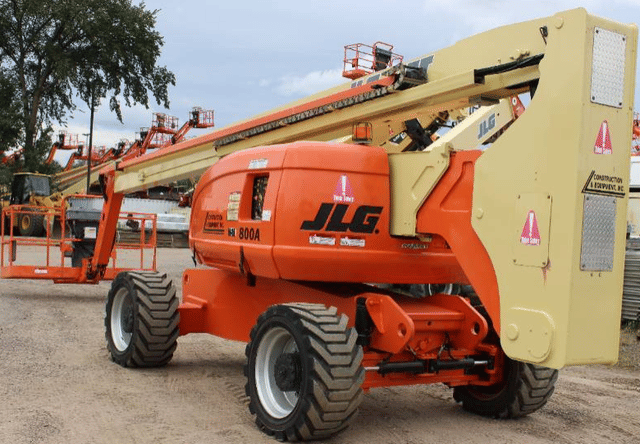 Image of JLG 800A equipment image 3