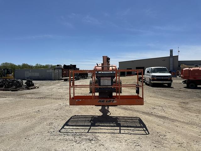 Image of JLG 800AJ equipment image 2