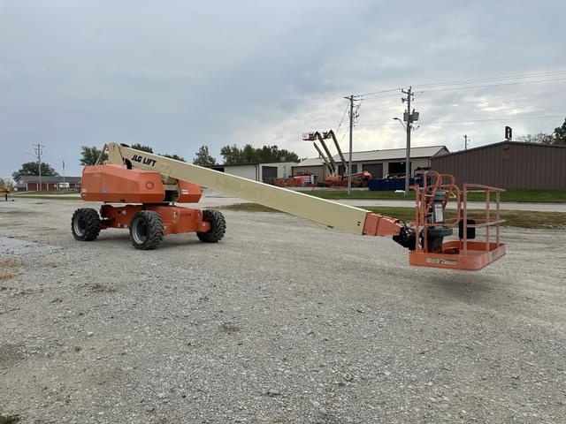 Image of JLG 800S equipment image 1