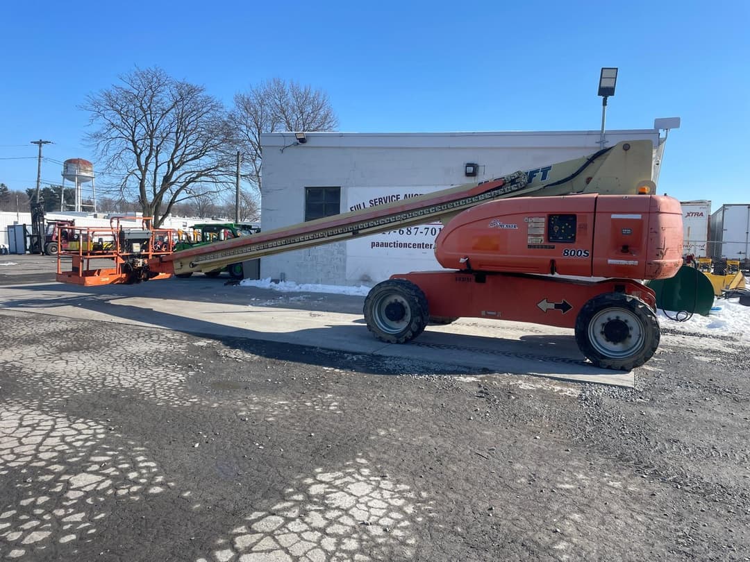 Image of JLG 800S Primary image
