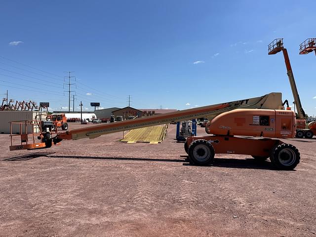 Image of JLG 800S equipment image 1