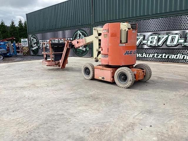Image of JLG E300AJP equipment image 1