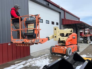 Main image JLG E400A