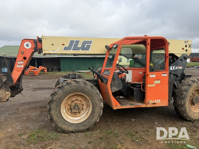 2005 JLG G6-42A Equipment Image0