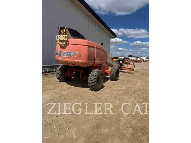 Image of JLG 600S equipment image 2