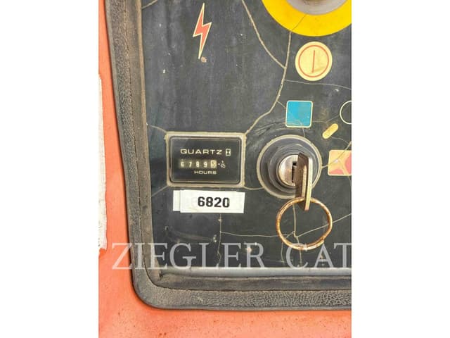 Image of JLG 600S equipment image 4