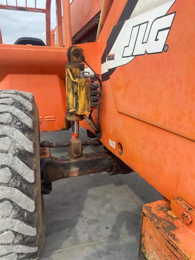Image of JLG 8042 equipment image 4