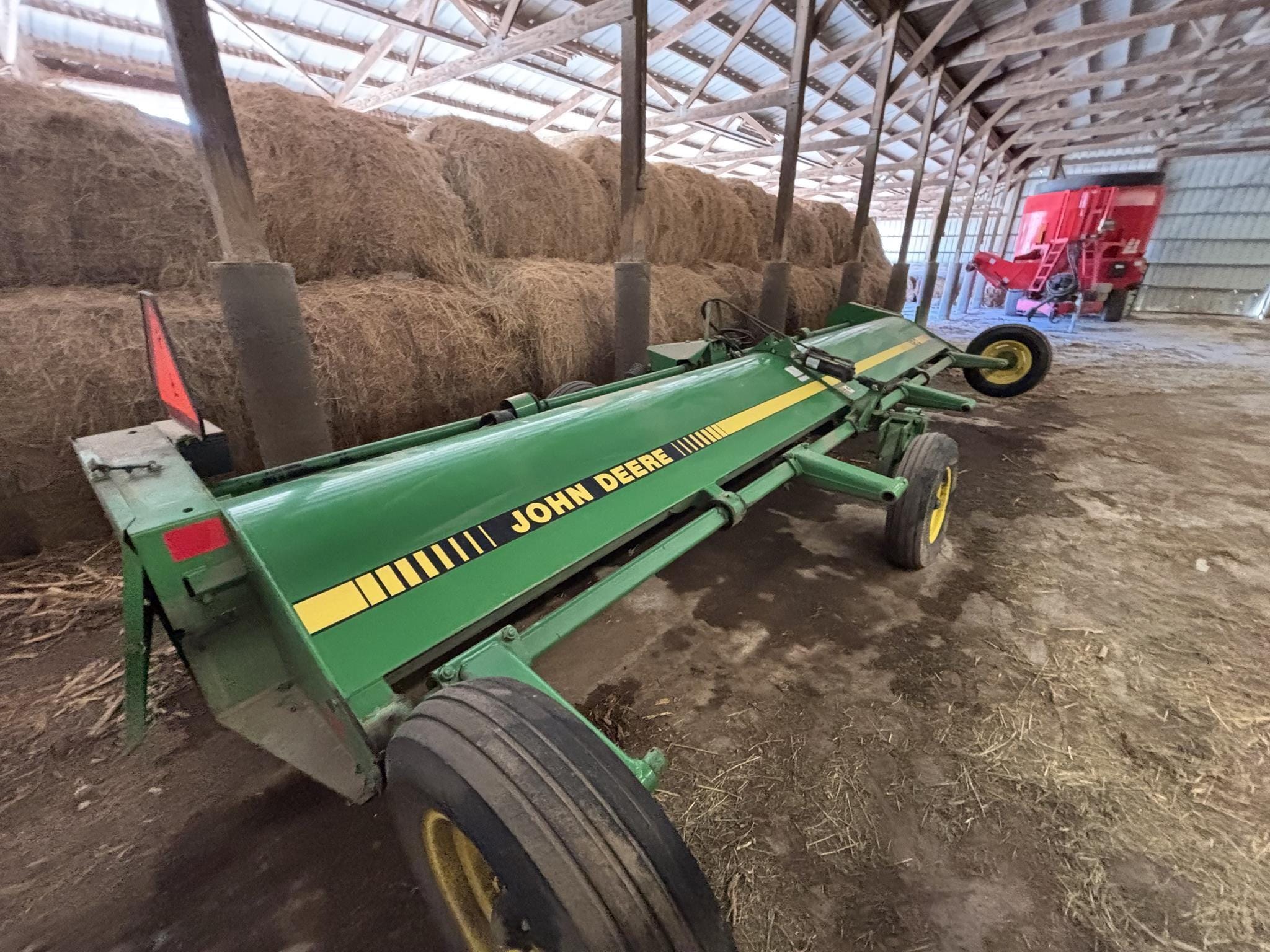 2005 John Deere 120 Equipment Image0