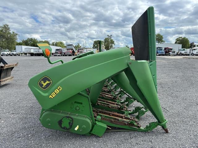 Image of John Deere 1293 equipment image 4