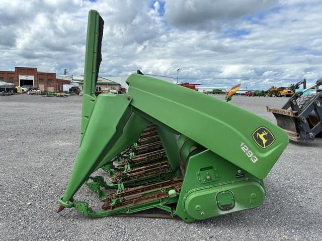 Image of John Deere 1293 equipment image 3