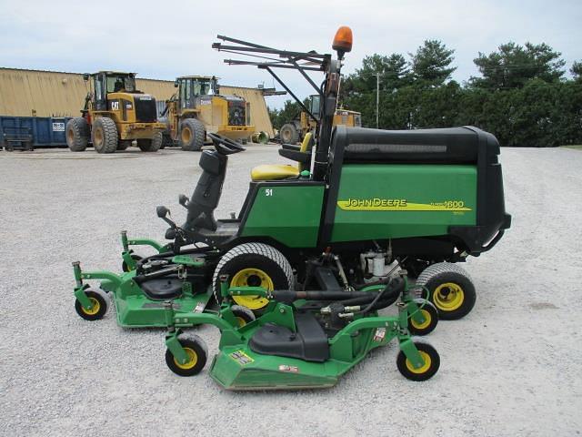 Image of John Deere 1600 Turbo equipment image 2