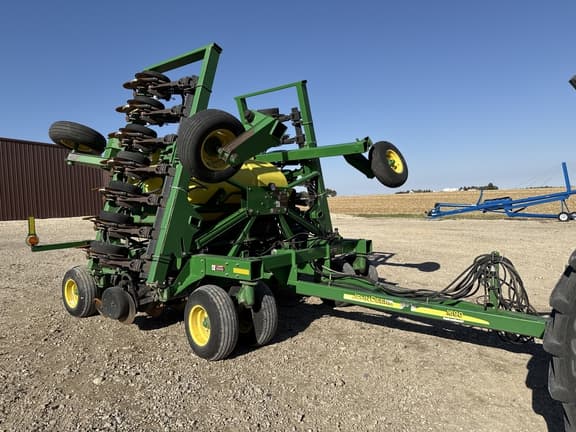Image of John Deere 1690 equipment image 1