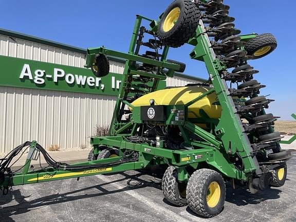 Image of John Deere 1690 Primary image