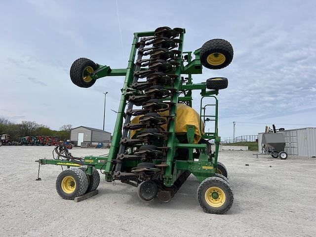 Image of John Deere 1690 equipment image 3