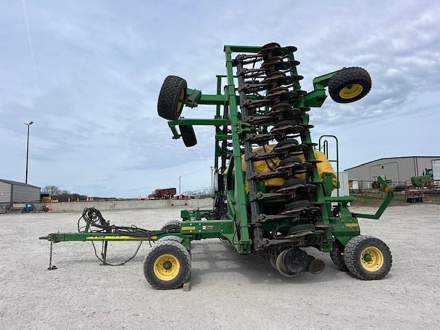 Image of John Deere 1690 equipment image 2