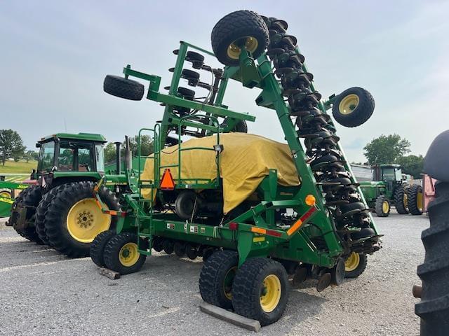 Image of John Deere 1690 equipment image 3