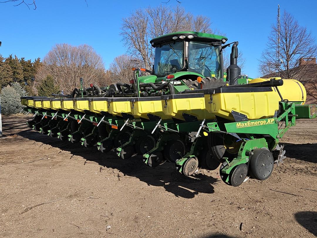 Image of John Deere 1720 Primary image