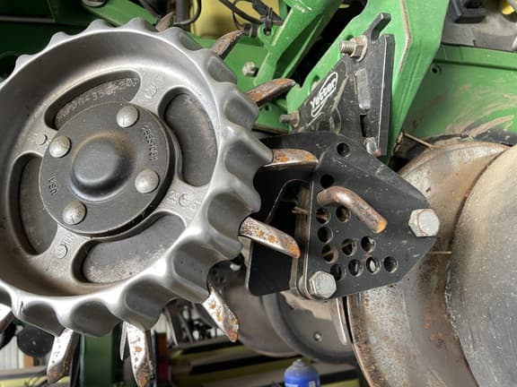 Image of John Deere 1720 equipment image 3