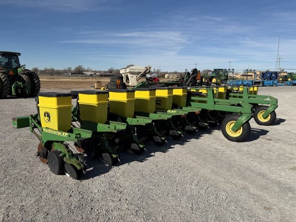 Image of John Deere 1720 equipment image 2