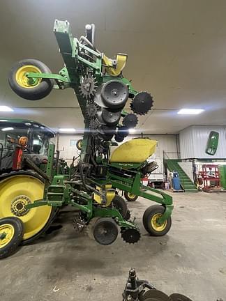 Image of John Deere 1720 Primary image