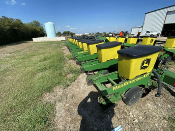 Main image John Deere 1720