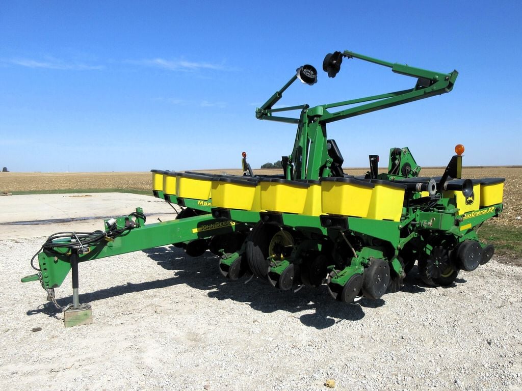 2005 John Deere 1760 Equipment Image0