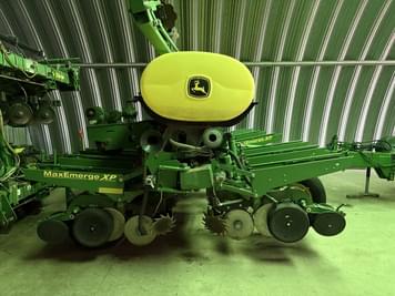 Main image John Deere 1760