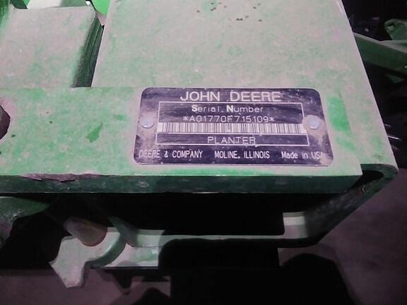 Image of John Deere 1770 equipment image 4