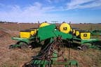 Image of John Deere 1770 equipment image 2
