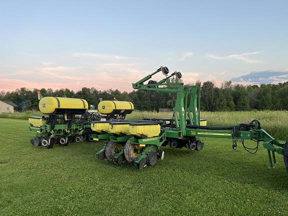 Image of John Deere 1770 Primary image