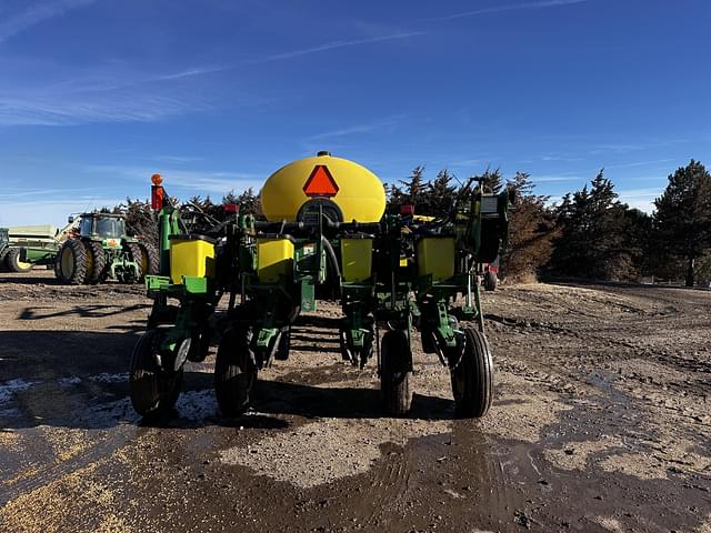 Image of John Deere 1770 equipment image 3