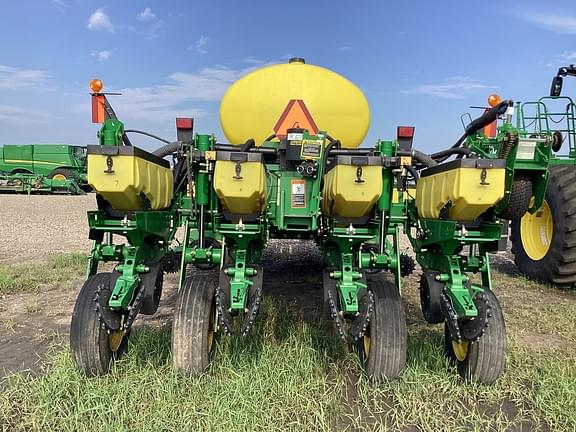 Image of John Deere 1770 equipment image 3