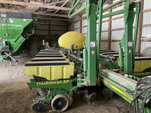 Image of John Deere 1770 equipment image 3