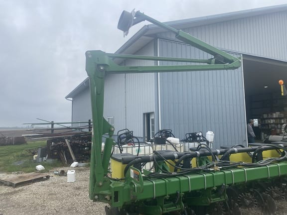 Main image John Deere 1770