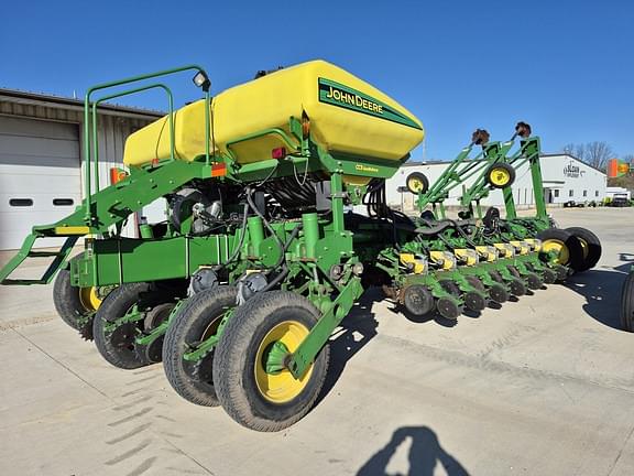 Image of John Deere 1770 Primary image
