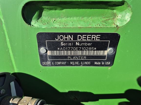 Image of John Deere 1770 equipment image 3