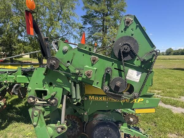 Image of John Deere 1770 equipment image 3