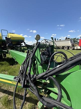 Image of John Deere 1770 equipment image 2
