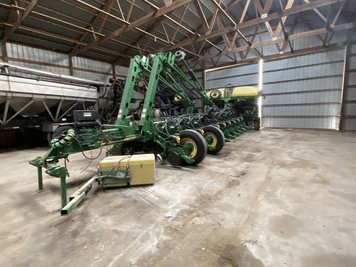 Main image John Deere 1770