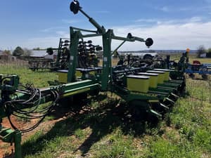 2005 John Deere 1770 Image