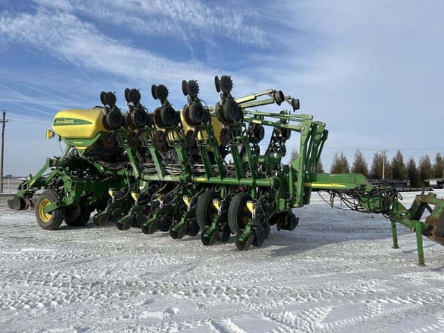 Image of John Deere 1790 equipment image 1