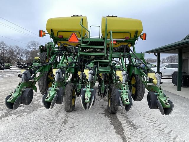 Image of John Deere 1790 equipment image 3