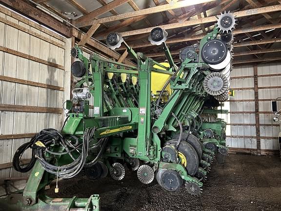 Image of John Deere 1790 Primary image