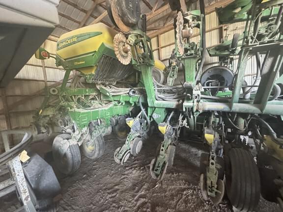 Image of John Deere 1790 Primary image