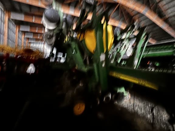 Image of John Deere 1790 equipment image 1