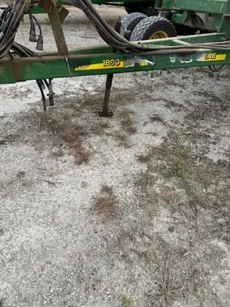 Image of John Deere 1890 equipment image 3