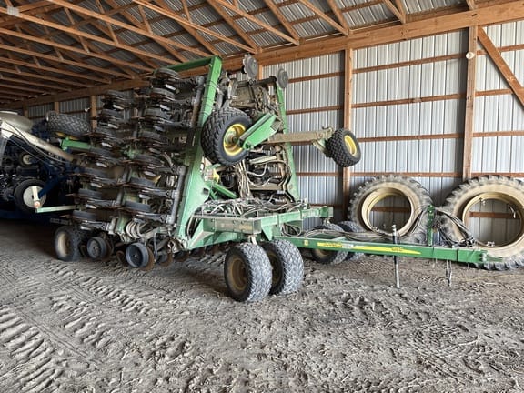 2005 John Deere 1890 Equipment Image0