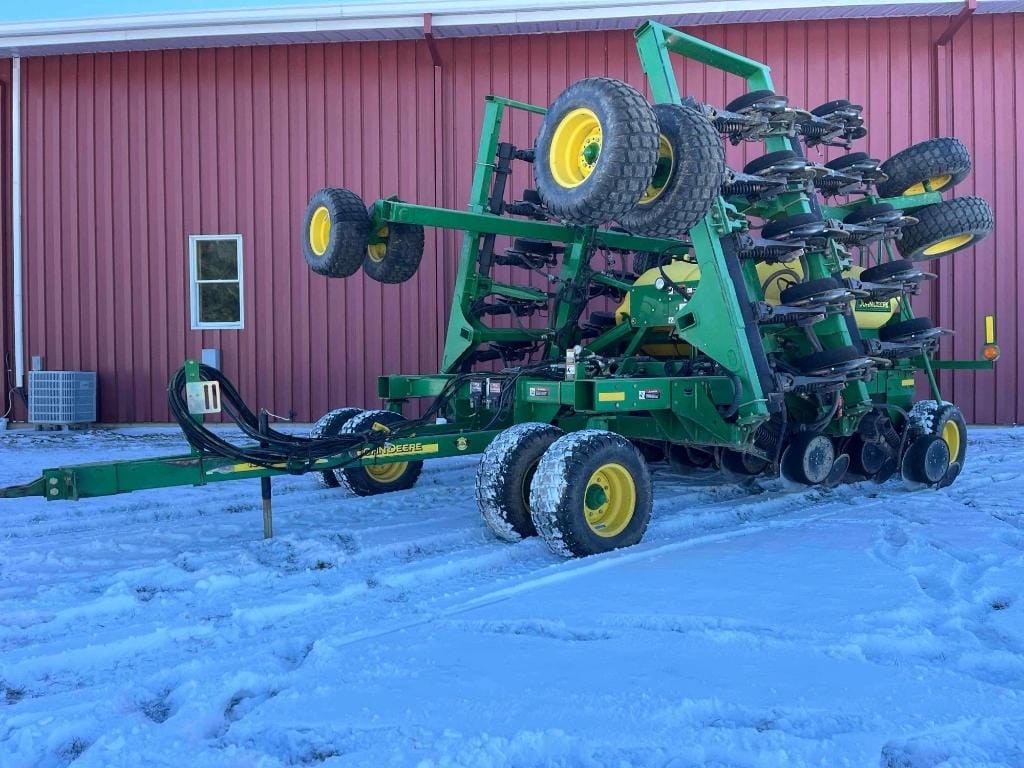 2005 John Deere 1890 Equipment Image0