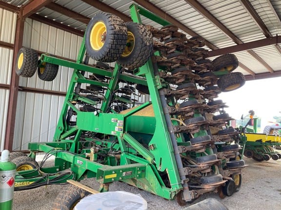 2005 John Deere 1890 Equipment Image0